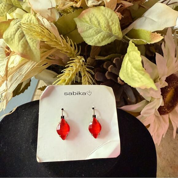 Sabika Red Crystal Earrings NEW - Picture 1 of 7
